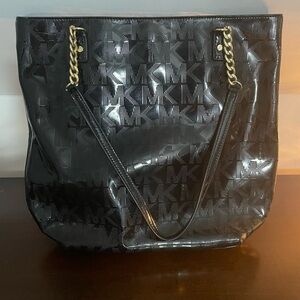 Medium sized Michael Kors purse